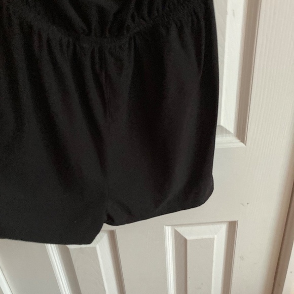 Areden shoulderless Romper-M/L - Picture 2 of 5